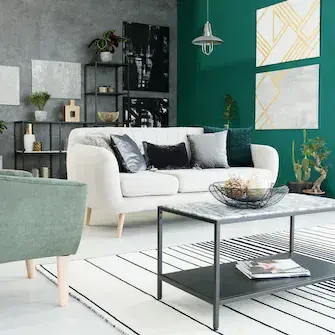 Útulná obývací místnost s přírodním osvětléním